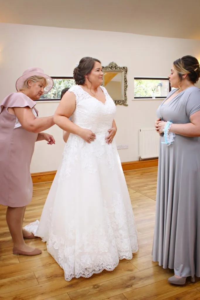 Bordesley Park Farm Wedding Photography 23 -