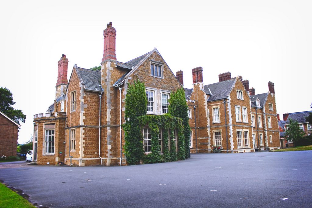 Brooksby Hall Wedding Photography 27 -